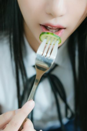 狠狠躁夜夜躁人人爽天天姦_BD英语神马影院手机在线